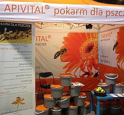 ExpoAPI - Pszczelarskie targi nie tylko miodem płynące - Bezpieczny i tani pokarm dla pszczół APIVITAL® - Sosnowiec 20-21 września 2014